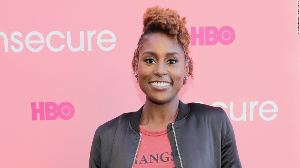  photo 161007090736-issa-rae-0925-super-tease.jpg