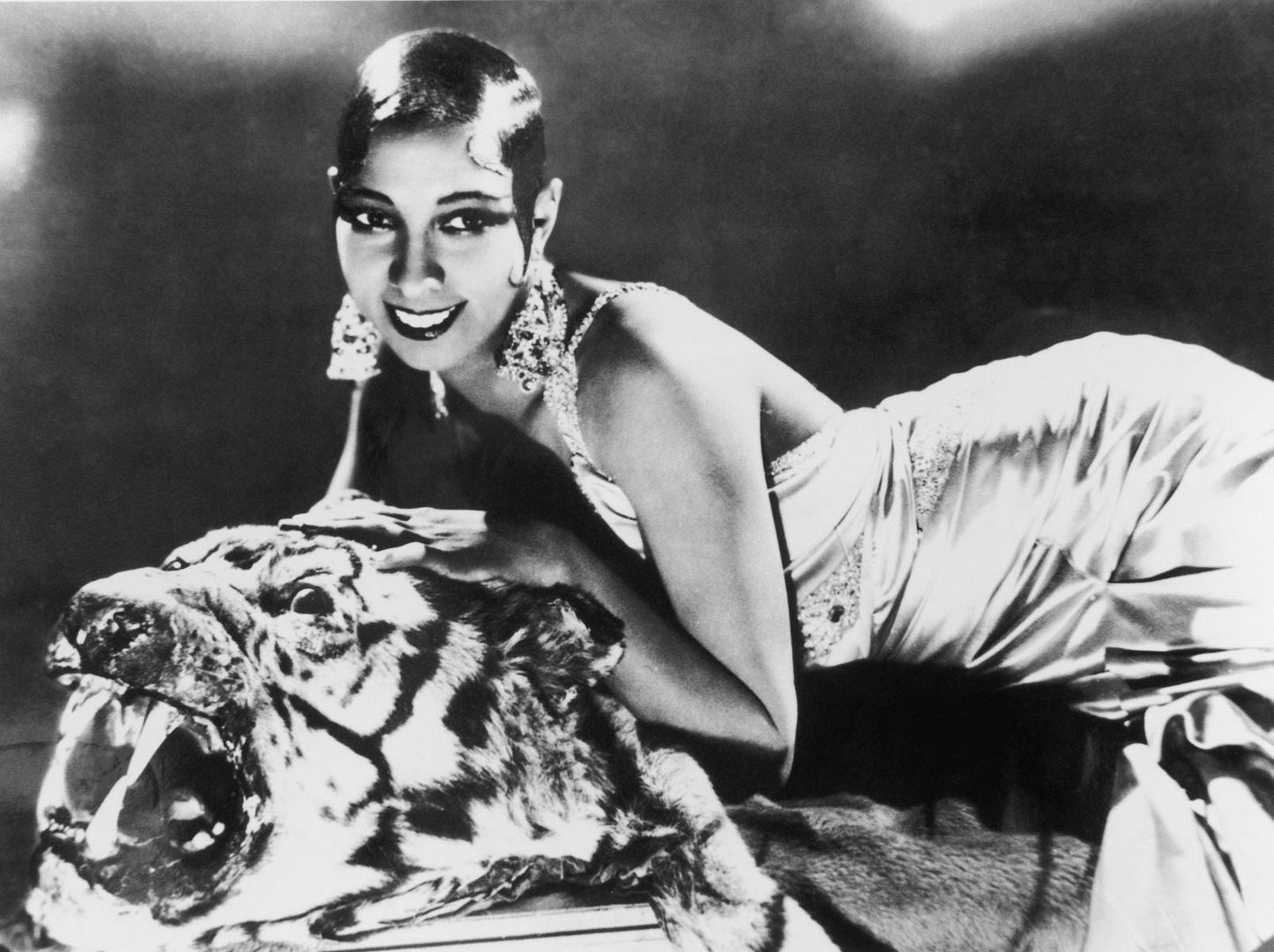 Josephine-Baker-long.jpg