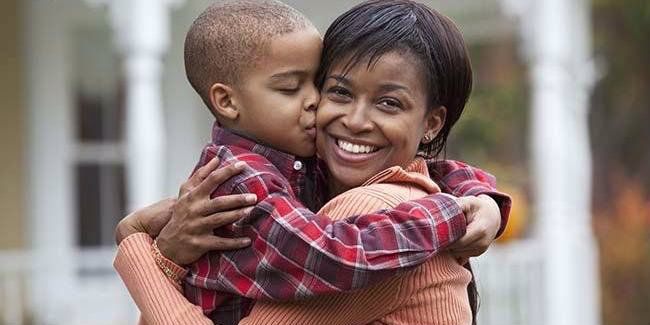  photo black-Mother-and-her-child.jpg