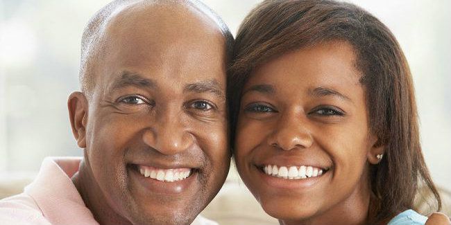  photo black-father-and-daughter.jpg
