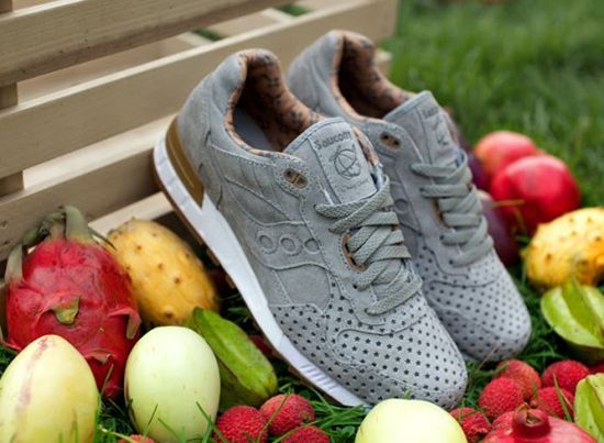  photo play-cloths-saucony-strange-fruit-07-570x418_zpsc37370c2.jpg