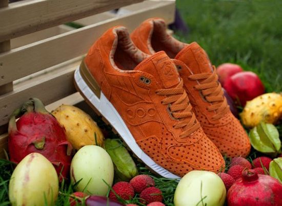  photo play-cloths-saucony-strange-fruit-09-570x418_zps72626805.jpg